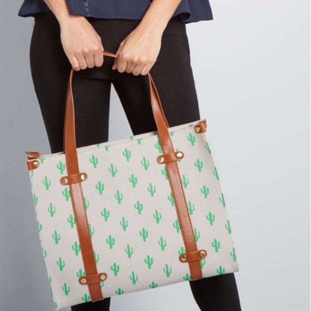 🌵🏜️ NEW IN BAG ModCloth Camp Director Tote in Cactus